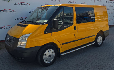 Ford Transit photo 2