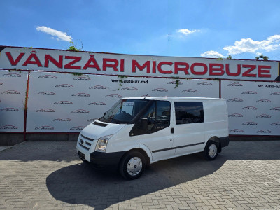 Ford Transit photo