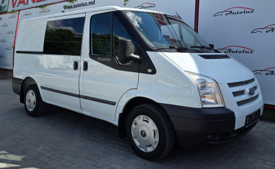Ford Transit photo 1