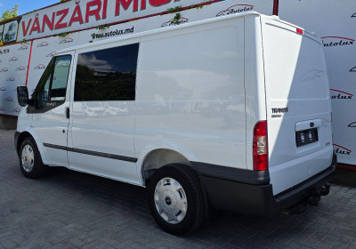 Ford Transit photo 3