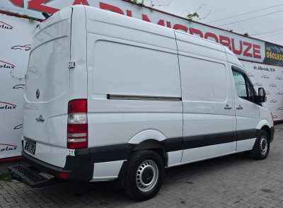 Mercedes Sprinter photo 3