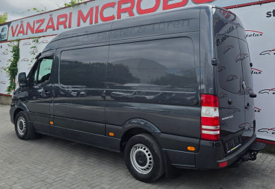 Mercedes Sprinter photo 3