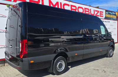 Mercedes Sprinter photo 4