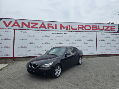 BMW 5 Series photo