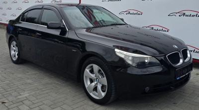 BMW 5 Series photo 1