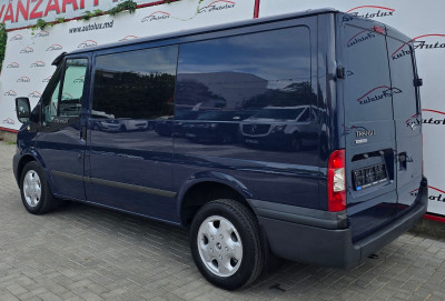 Ford Transit photo 3