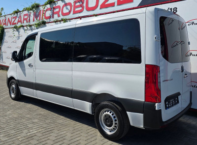 Mercedes Sprinter photo 4