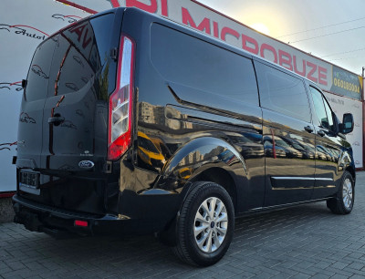 Ford Transit Custum photo 4