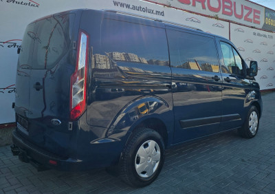 Ford Transit Custum photo 4