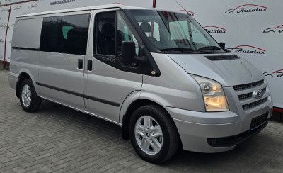 Ford Transit photo 1