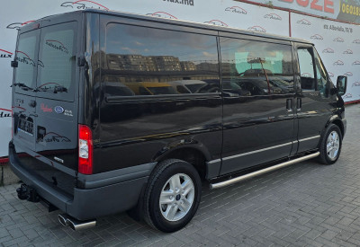 Ford Transit photo 4