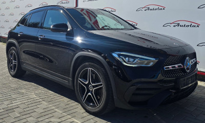 Mercedes GLA photo 1