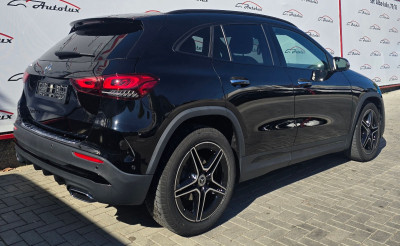 Mercedes GLA photo 4