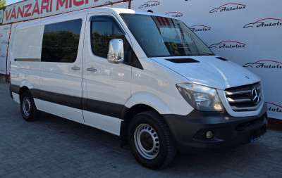 Mercedes Sprinter photo 1