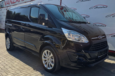 Ford Transit Custum photo 1