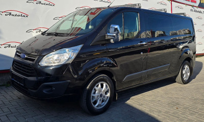 Ford Transit Custum photo 2