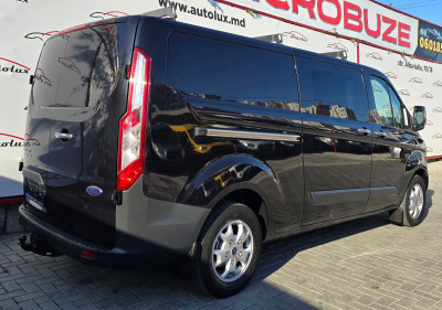Ford Transit Custum photo 4