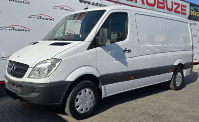 Mercedes Sprinter photo 2