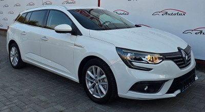 Renault Megane photo 1