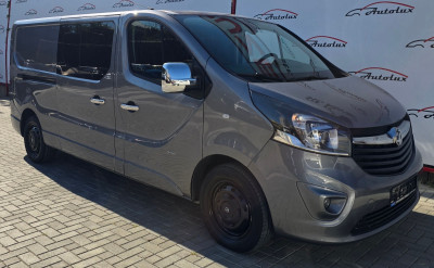 Renault Vivaro photo 1