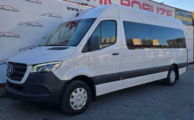 Mercedes Sprinter photo 2